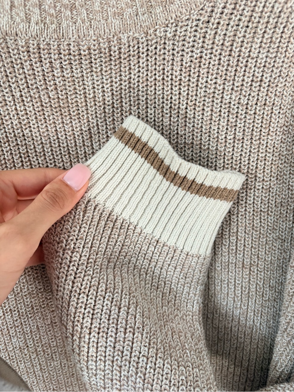 Roots Cabin Chunky Cotton Blend Crewneck Sweater | Oatmeal | Small - Picture 5 of 10